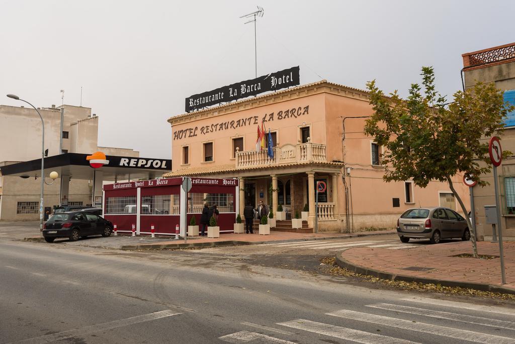 Hotel La Barca Pedro Muñoz エクステリア 写真