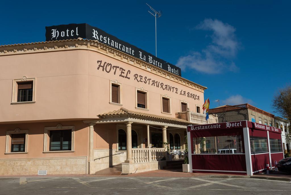 Hotel La Barca Pedro Muñoz エクステリア 写真