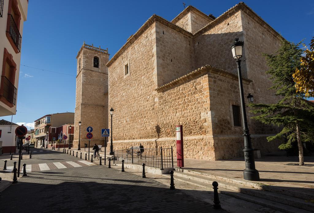 Hotel La Barca Pedro Muñoz エクステリア 写真